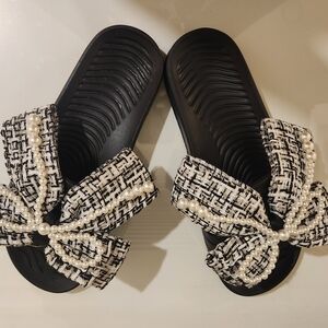 Elegant Black and White Women's Slide Sandals